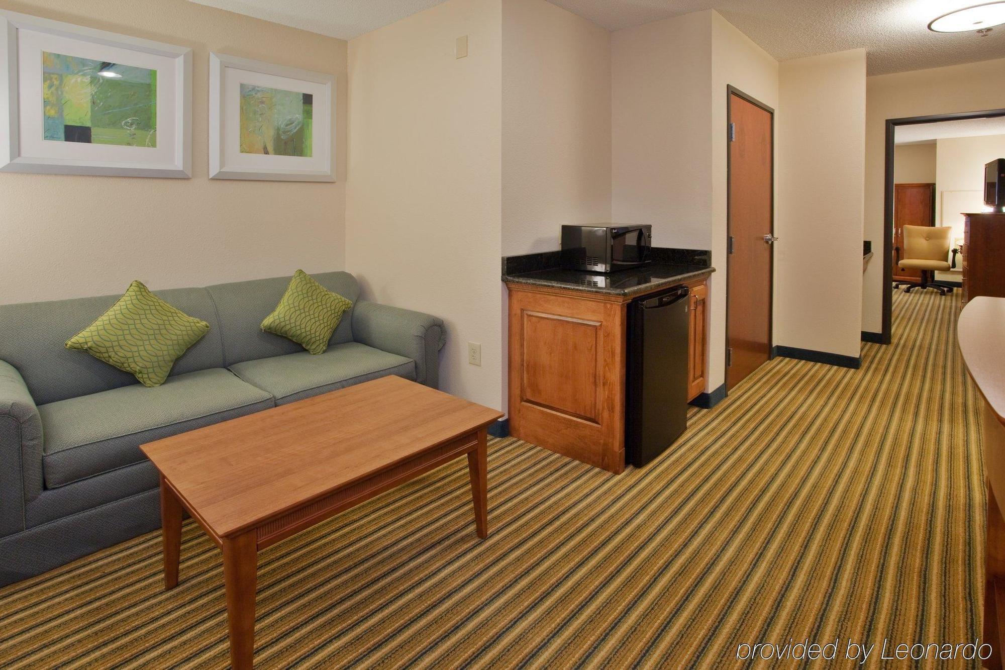Americas Best Value Inn - Fredericksburg North Εξωτερικό φωτογραφία