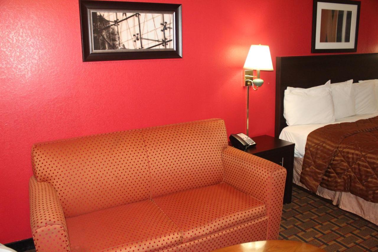 Americas Best Value Inn - Fredericksburg North Εξωτερικό φωτογραφία