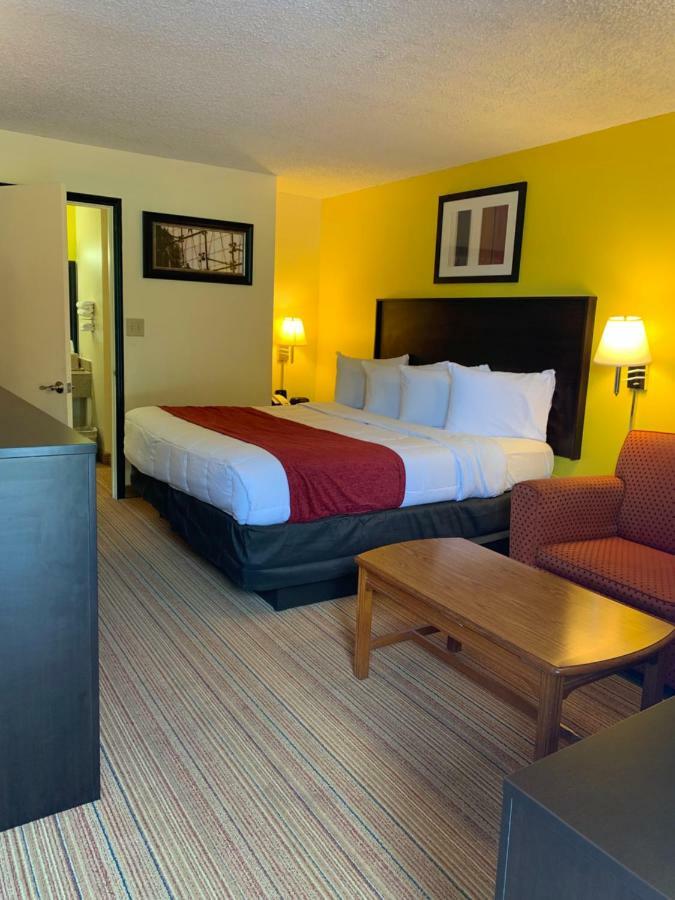 Americas Best Value Inn - Fredericksburg North Εξωτερικό φωτογραφία